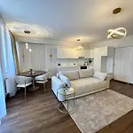 Pure -free Private Garage